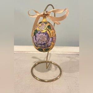 CLOISONNÉ EGG ORNAMENT ON STAND FABERGE STYLE GOLD PURPLE FLOWER DESIGN EASTER